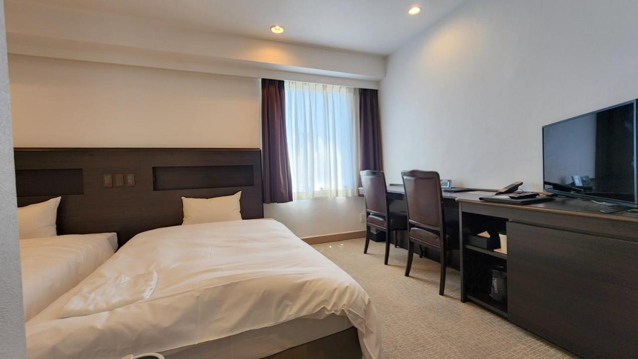 Platon Hotel Yokkaichi Buitenkant foto